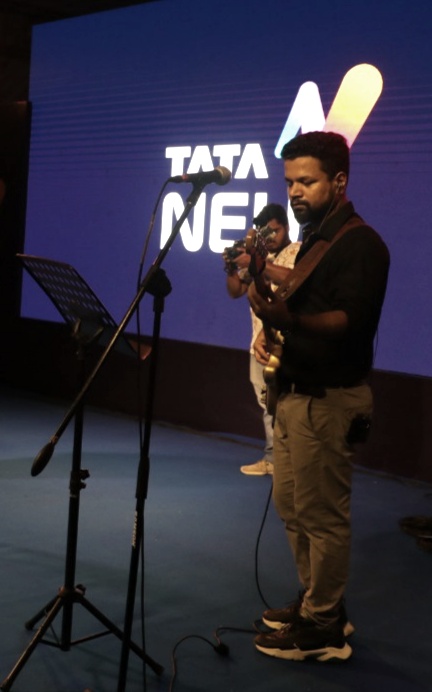 Tata Neu unveils a digital graffiti integrating the Tata Neu logo