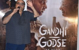 Protest Against 'Gandhi Godse : Ek Yudh' Erupts During the Press Conference Of The Film